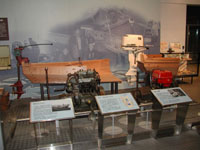 写真：展示されている船のエンジン