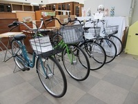 再生自転車の展示