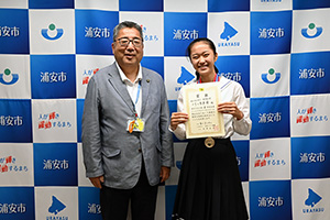 写真：市原選手と市長