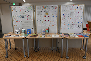 写真：読書郵便の展示のようす