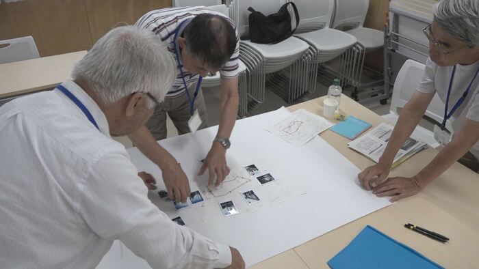 写真：市民大学のグループワークの様子