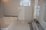 女性専用エリア内浴室の写真