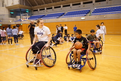 写真：交流体験会の様子