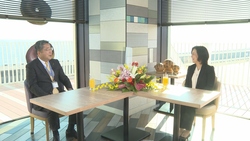 写真：市長と天野さんの対談の様子