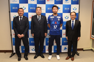 写真：ブリオベッカ浦安関係者と市長