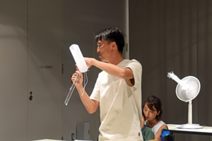 五十嵐　靖晃氏