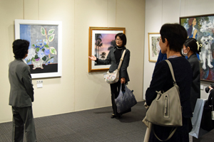写真：日本画の部の作品講評会
