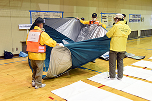 写真：避難所運営訓練の様子