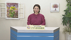 写真:情報を伝えるキャスター