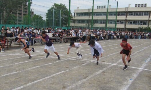 部活動対抗リレー（浦安中）