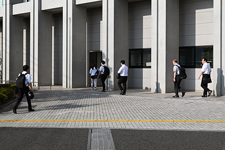 写真：参集する職員の様子