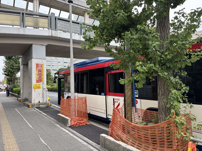 閉鎖する仮バス停