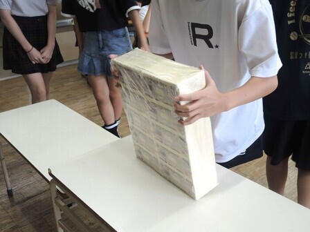 1億円体験の様子