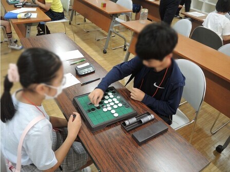 第1回オセロクラブの様子