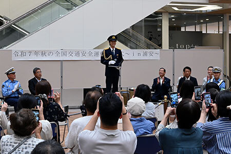 写真：団結式の様子