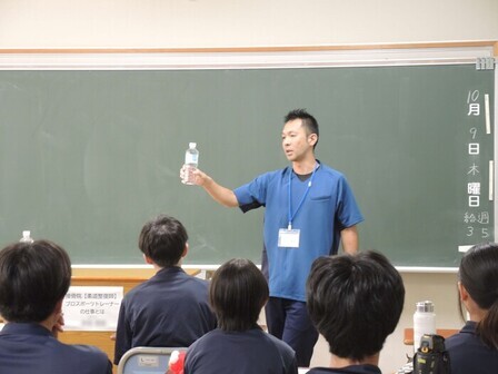 「医療・スポーツ」の授業の様子
