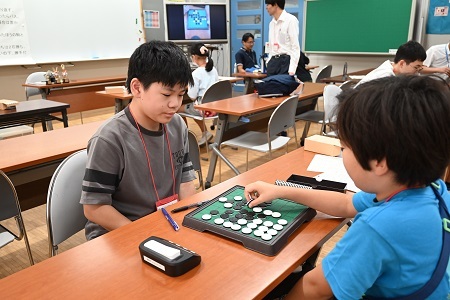 写真:オセロクラブの活動風景