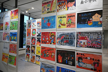 防火ポスター展の様子2