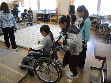 4年生の発表の様子