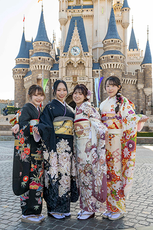 写真：振袖姿の新成人