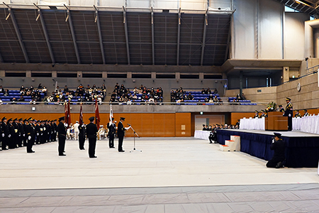 写真1：誓いの言葉を述べる消防団員の様子