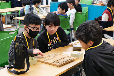写真5：子どもの部の対局の様子