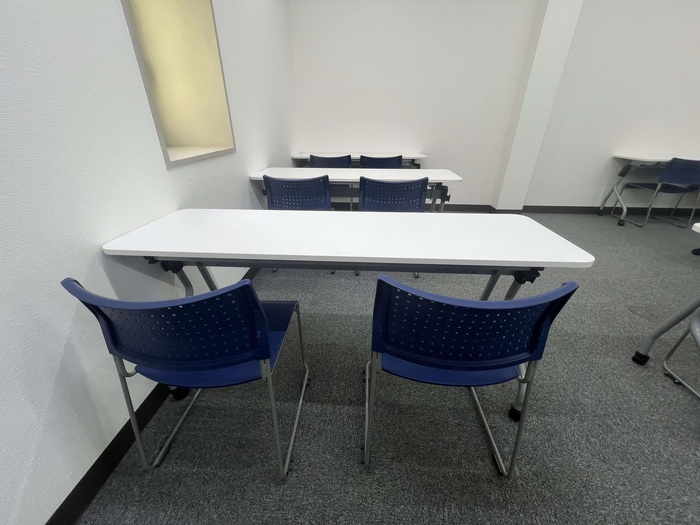 浦安駅前こども・青少年プラザの学習室の写真