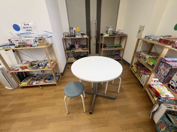 浦安駅前こども・青少年プラザのフリースペースの写真