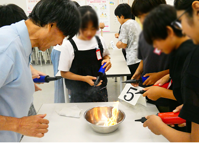 火起こしに成功した班