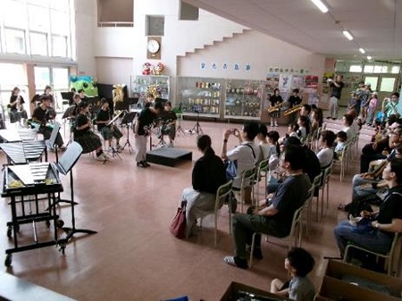 写真:吹奏楽部によるミニコンサート