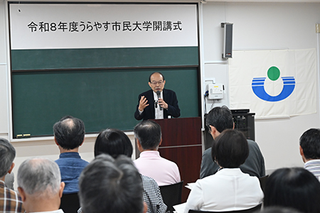 写真：学長講演の様子